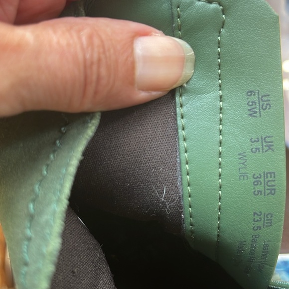 Naturalizer Wylie Suede Platform Booties green 6.5 wide boots soft - Picture 3 of 5